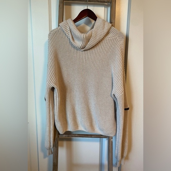 NWT - VICI - Shoreditch Cotton Blend Zip Sleeve
Knit Sweater - Size Large - Picture 7 of 9